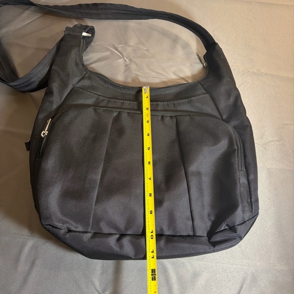 Travelon antitheft, convertible, hobo RFID blocking travel Crossbody black purse - Picture 3 of 15